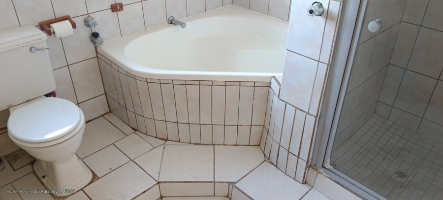 3 Bedroom Property for Sale in Aalwyndal Western Cape